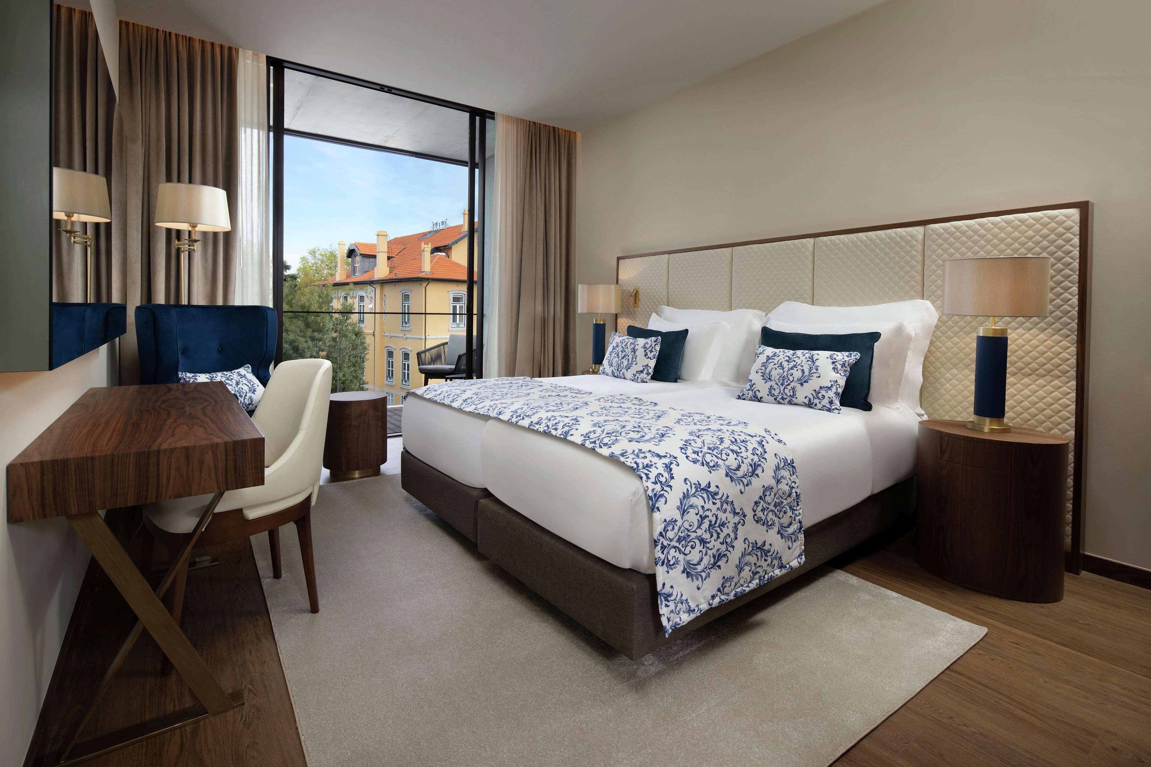 וילה נובה דה גאיה Curio Collection By Hilton Boeira Garden Hotel Porto Portug מראה חיצוני תמונה