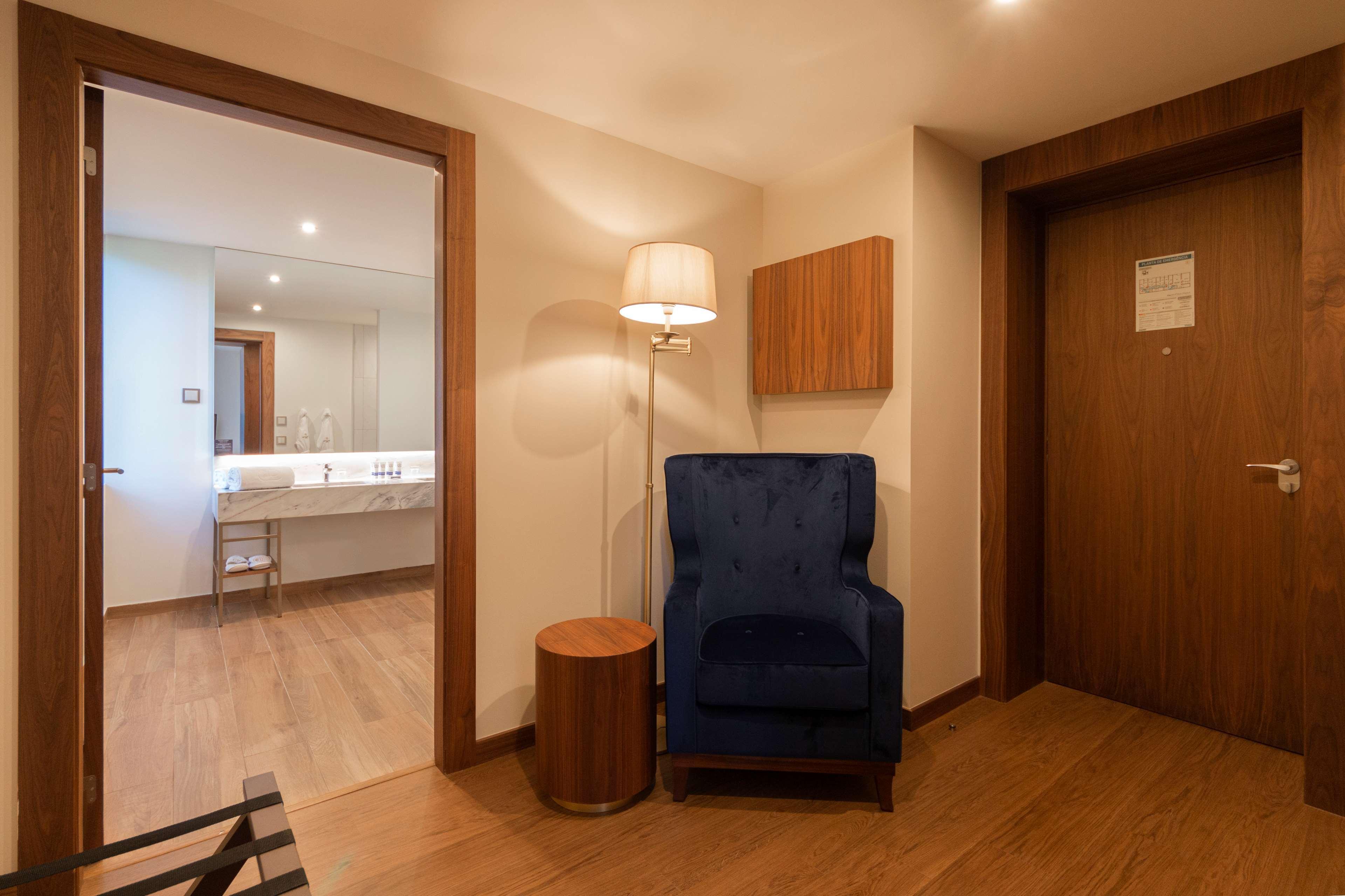 וילה נובה דה גאיה Curio Collection By Hilton Boeira Garden Hotel Porto Portug מראה חיצוני תמונה