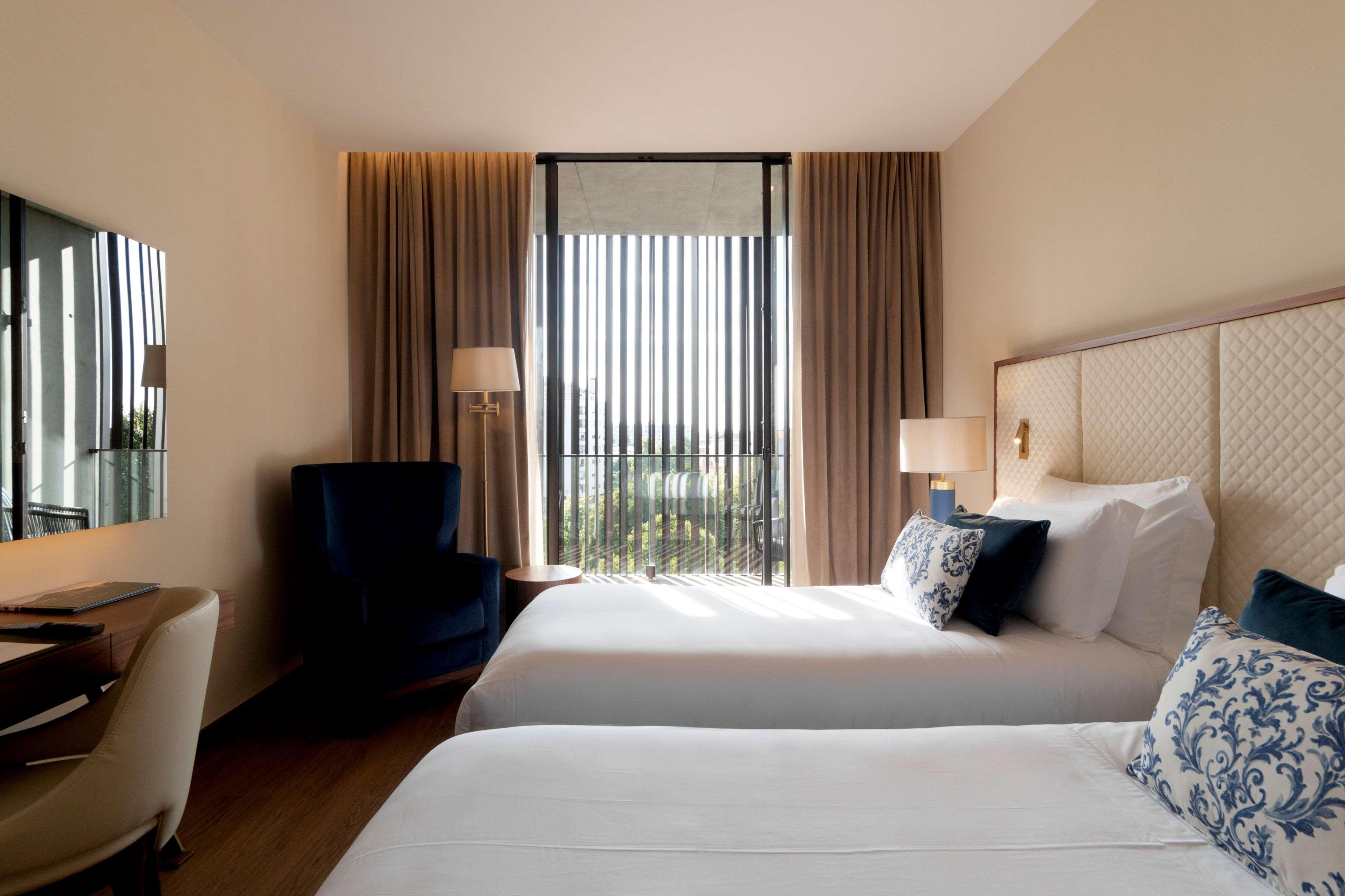 וילה נובה דה גאיה Curio Collection By Hilton Boeira Garden Hotel Porto Portug מראה חיצוני תמונה