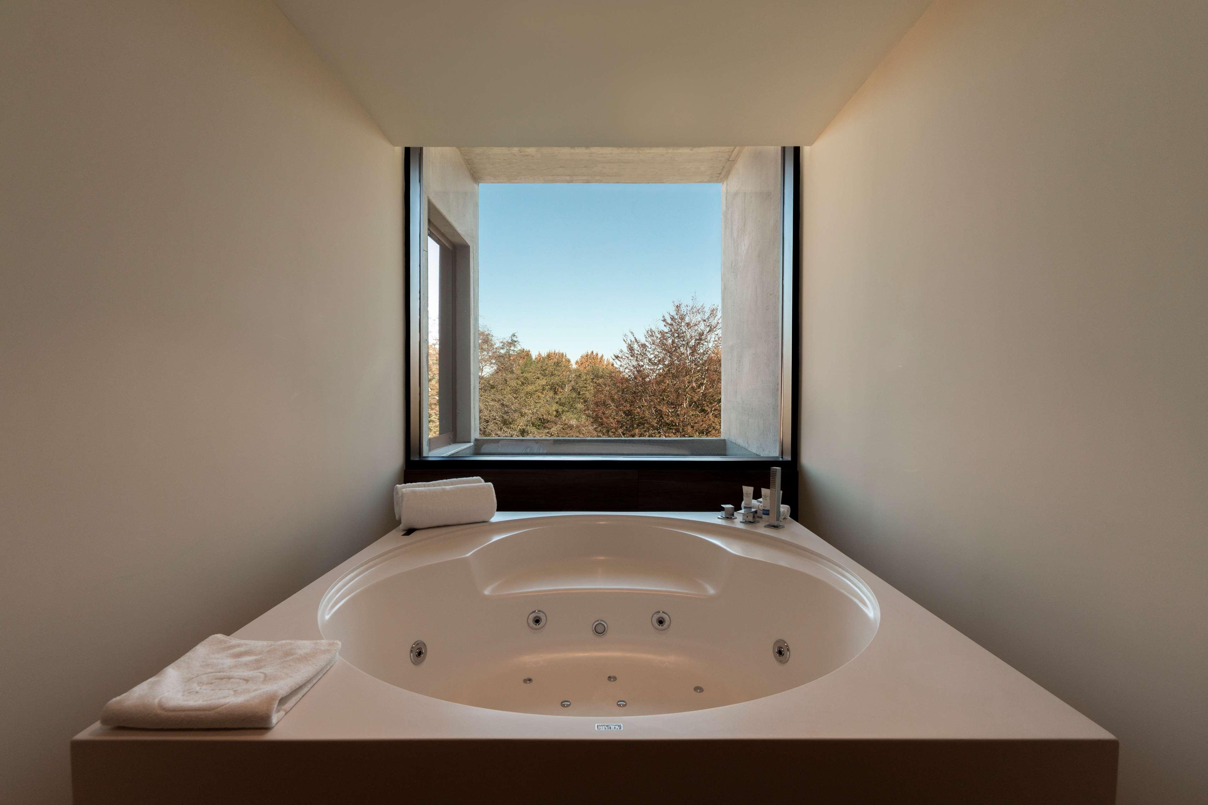 וילה נובה דה גאיה Curio Collection By Hilton Boeira Garden Hotel Porto Portug מראה חיצוני תמונה